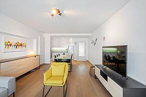 Flat by the Seaside With Stunning Ocean Views