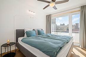 Flat by the Seaside With Stunning Ocean Views