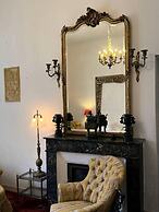 Le Château D'Estrac