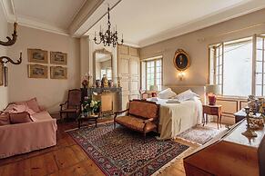 Le Château D'Estrac