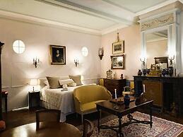 Le Château D'Estrac