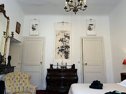 Le Château D'Estrac