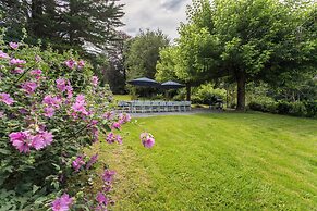 Le Château D'Estrac