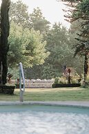 Le Château D'Estrac