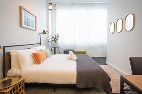 Kozyguru | Chic Studios | Oasis In The Heart Of Darlinghurst