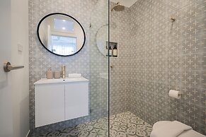 Kozyguru | Chic Studios | Oasis In The Heart Of Darlinghurst