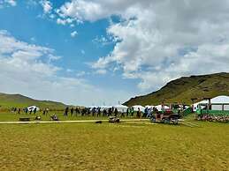 Mongol Nomadic Camp Resort