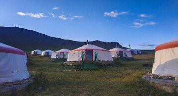 Mongol Nomadic Camp Resort