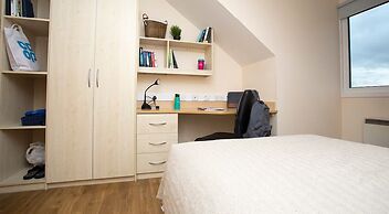 Heald Court Student Only  Ensuite Room