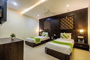 Hotel Di Arch Lucknow