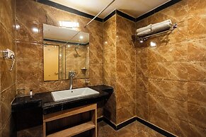 Hotel Di Arch Lucknow