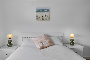 5 Mermaid Court