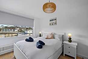 5 Mermaid Court