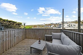 5 Mermaid Court