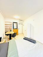 Spacious 7BR Apartment Prime Location