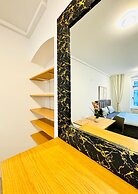 Spacious 7BR Apartment Prime Location