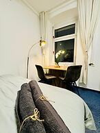 Spacious 7BR Apartment Prime Location