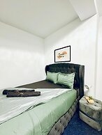 Spacious 7BR Apartment Prime Location