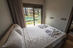 Lara Breeze Kundu Kanyon