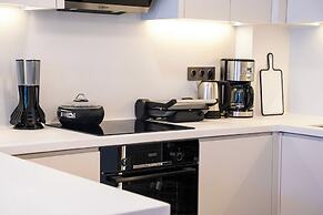 Lara Breeze Kundu Kanyon