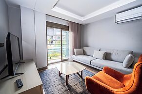 Lara Breeze Kundu Kanyon