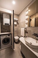 Lara Breeze Kundu Kanyon