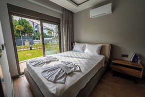 Lara Breeze Kundu Kanyon