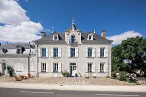 Casa Mila & Spa - Chambres d'Hôtes raffinées  vue Loire et Piscine