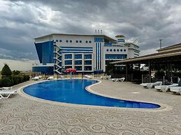 TITANIK BAKU