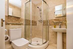 The Brompton Park Escape Bright 2bdr Flat With Patio Access