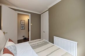 The Brompton Park Escape Bright 2bdr Flat With Patio Access