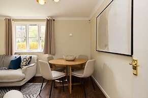 The Brompton Park Escape Bright 2bdr Flat With Patio Access