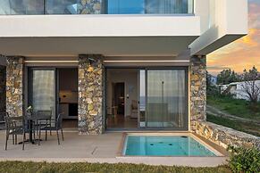 Evelmare Beachfront Apartments