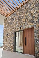 Evelmare Beachfront Apartments