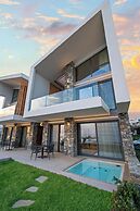 Evelmare Beachfront Apartments