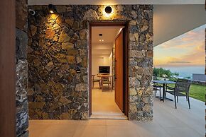 Evelmare Beachfront Apartments