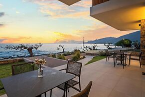 Evelmare Beachfront Apartments