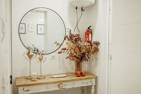 City Center Comfort Apartment A by Vacationy