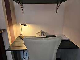 Pet Friendly - 2 Bedrooms - 4 Guests - Parking