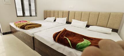 SHRI AYODHYA DHAM HOTEL AND RESTAURANT