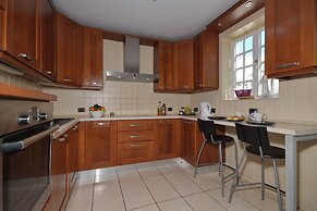 Villa Tricia 6 Bedroom Las Americas