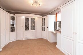 Villa Tricia 6 Bedroom Las Americas