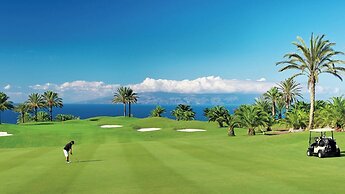 Villa Tricia 6 Bedroom Las Americas