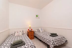 Villa Tricia 6 Bedroom Las Americas