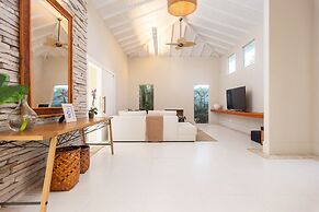 Bz76 casa 3 suítes e piscina privativa