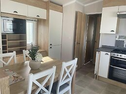 2 Bed-sleeps 6-patio-parking-pet Friendly