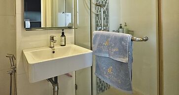 Seaview Maritime Suites by The Stay Hub