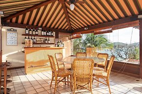 Bz81 Pé na areia na Praia da Ferradura