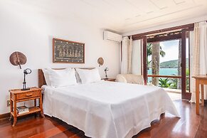 Bz81 Pé na areia na Praia da Ferradura