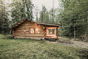 76gs - Genuine Log Cabin - Wifi - Pets Ok - Sleeps 4